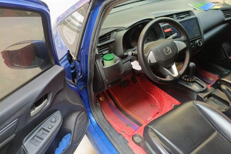 Used Honda Fit 2016 1.5L LX CVT Comfort Model Driver Seat