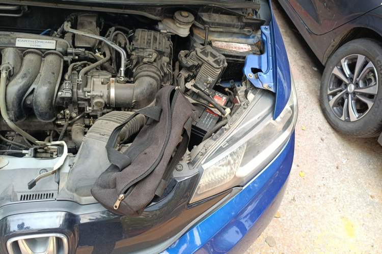 Used Honda Fit 2016 1.5L LX CVT Comfort Model Engine Bay Left