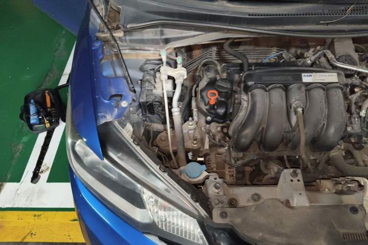 Used Honda Fit 2016 1.5L LX CVT Comfort Model Engine Bay Right