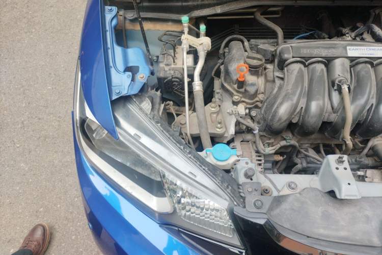 Used Honda Fit 2016 1.5L LX CVT Comfort Model Engine Bay Right