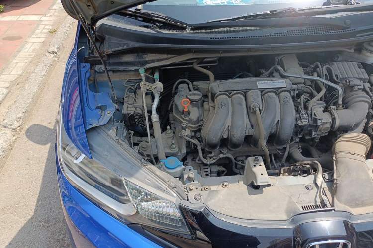Used Honda Fit 2016 1.5L LXS CVT Comfort Sunroof Version Engine Bay Right