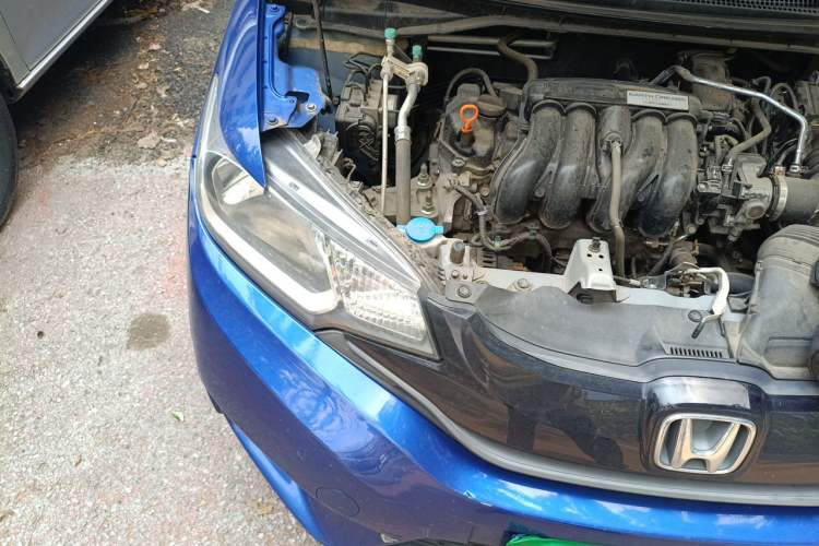 Used Honda Fit 2016 1.5L LX CVT Comfort Model Engine Bay Right