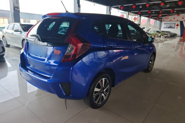 Used Honda Fit 2016 1.5L LX CVT Comfort Model Exterior 3