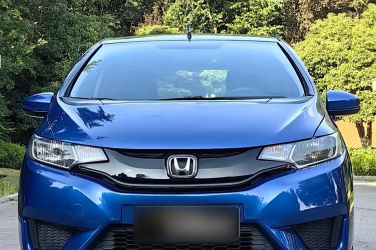 Used Honda Fit 2016 1.5L LX CVT Comfort Model Exterior 3