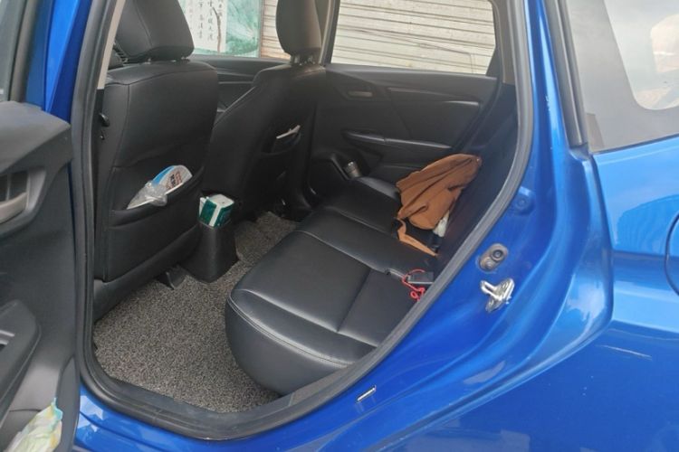 Used Honda Fit 2016 1.5L LX CVT Comfort Model Exterior 4
