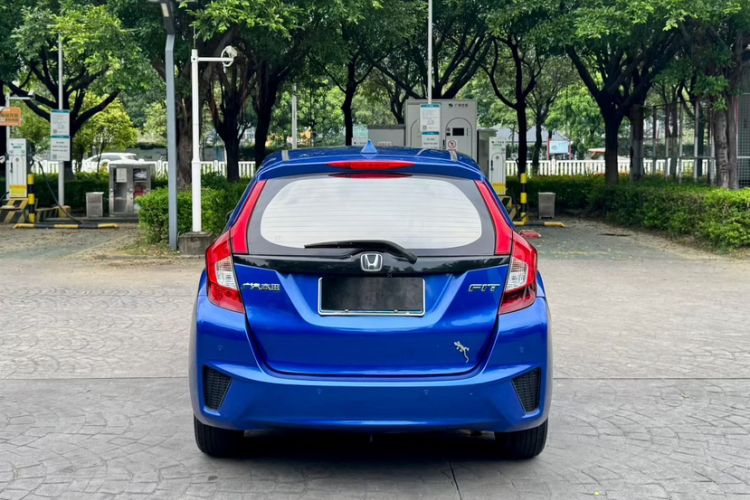 Used Honda Fit 2016 1.5L LX CVT Comfort Model Exterior 5