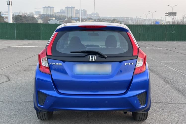 Used Honda Fit 2016 1.5L LX CVT Comfort Model Exterior 6