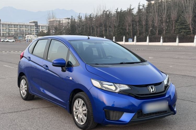 Used Honda Fit 2016 1.5L LX CVT Comfort Model Exterior 7