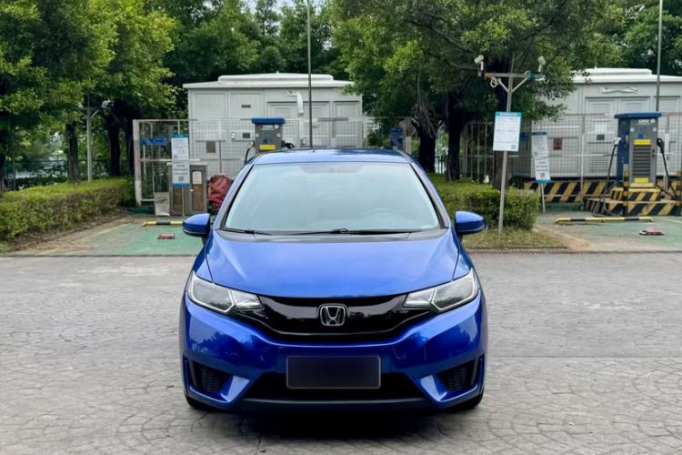 Used Honda Fit 2016 1.5L LX CVT Comfort Model Exterior 7