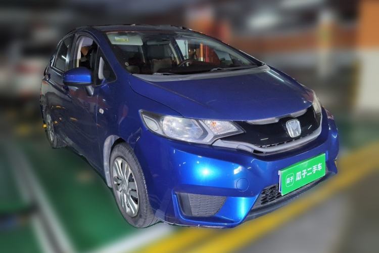 Used Honda Fit 2016 1.5L LX CVT Comfort Model Front Right 45 Deg