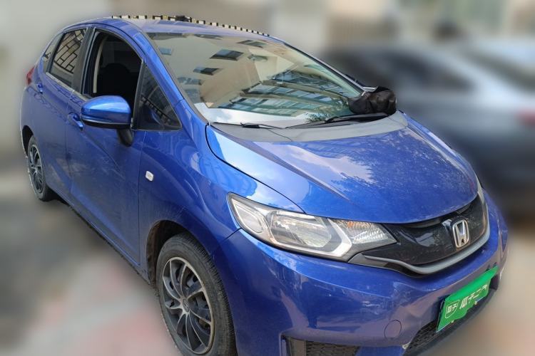 Used Honda Fit 2016 1.5L LX CVT Comfort Model Front Right 45 Deg