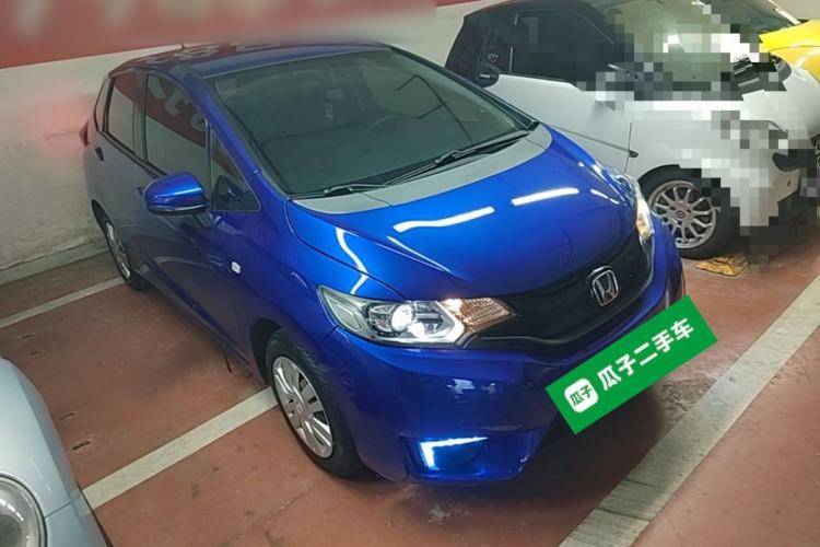 Used Honda Fit 2016 1.5L LXS CVT Comfort Sunroof Version Front Right 45 Deg