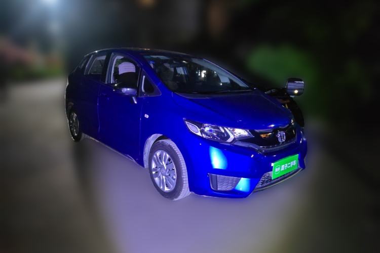 Used Honda Fit 2016 1.5L LX Manual Comfort Model Front Right 45 Deg