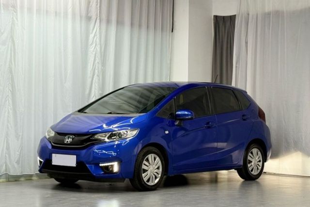 Used Honda Fit 2016 1.5L LXS CVT Comfort Sunroof Version