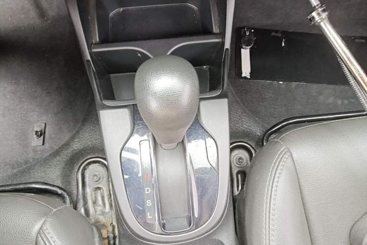 Used Honda Fit 2016 1.5L LXS CVT Comfort Sunroof Version Gear Lever