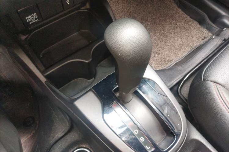 Used Honda Fit 2016 1.5L LX CVT Comfort Model Gear Lever