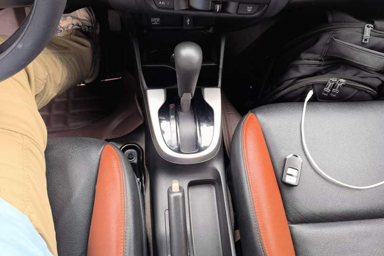 Used Honda Fit 2016 1.5L EX CVT Elite Edition Gear Lever