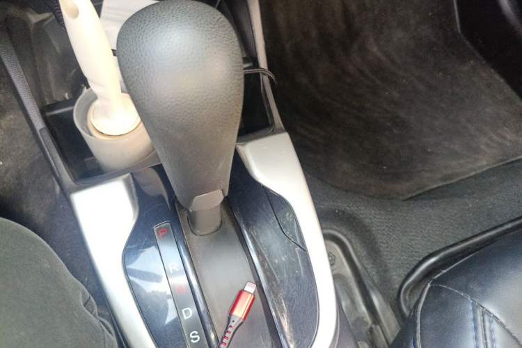 Used Honda Fit 2016 1.5L SES CVT Fashion Sunroof Edition Gear Lever