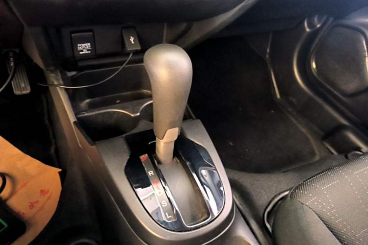 Used Honda Fit 2016 1.5L LX CVT Comfort Model Gear Lever