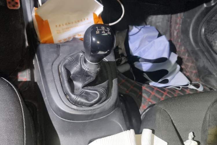 Used Honda Fit 2016 1.5L LX Manual Comfort Model Gear Lever
