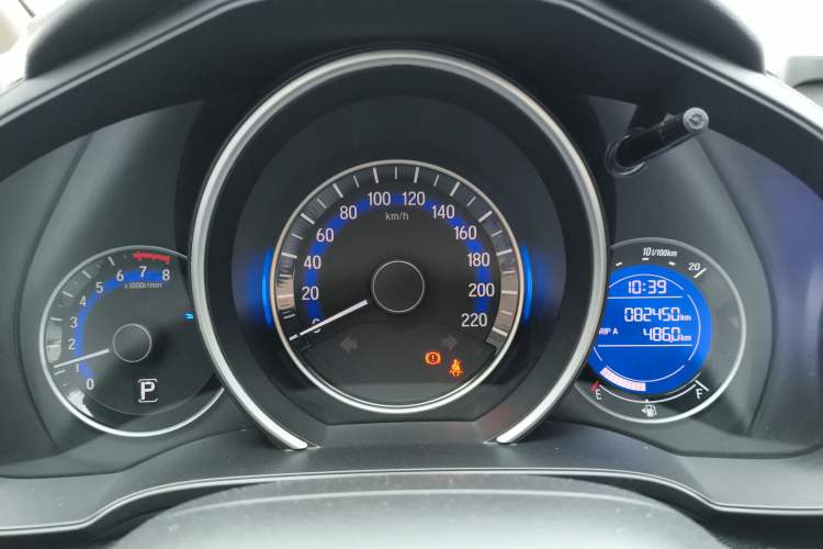 Used Honda Fit 2016 1.5L SE CVT Fashion Model Instrument Cluster