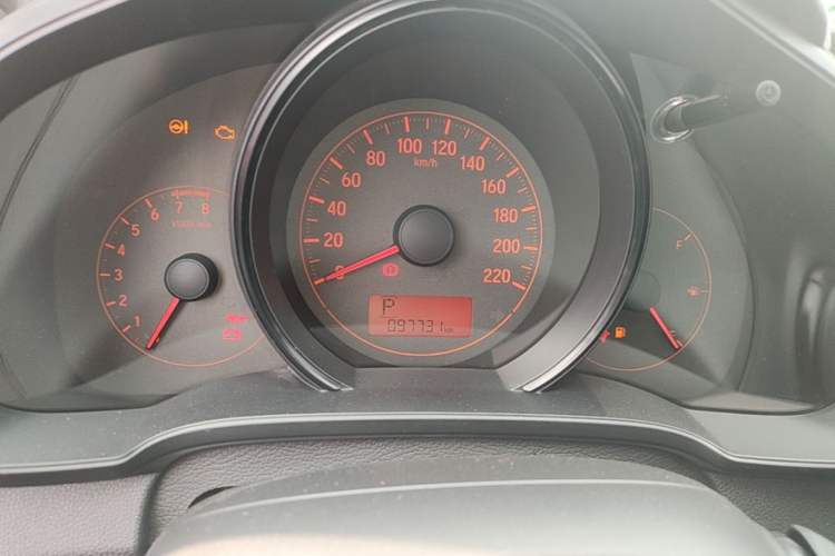 Used Honda Fit 2016 1.5L LX CVT Comfort Model Instrument Cluster