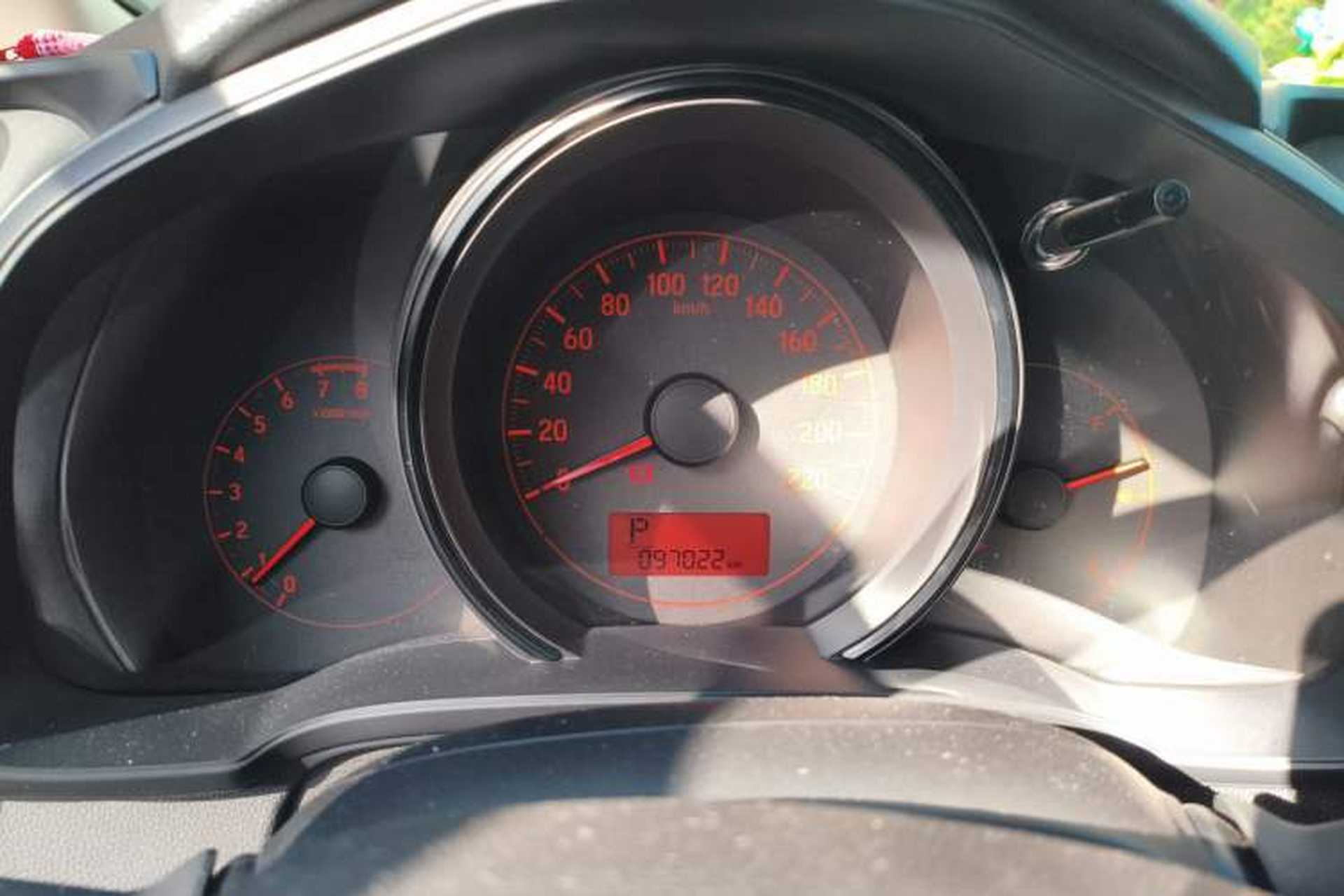 Used Honda Fit 2016 1.5L LX CVT Comfort Model Instrument Cluster