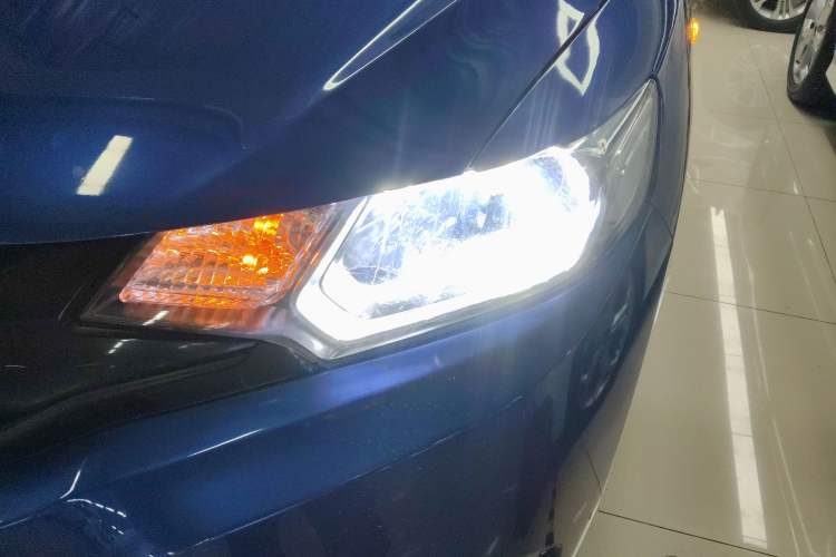 Used Honda Fit 2016 1.5L LXS CVT Comfort Sunroof Version Left Front Headlight