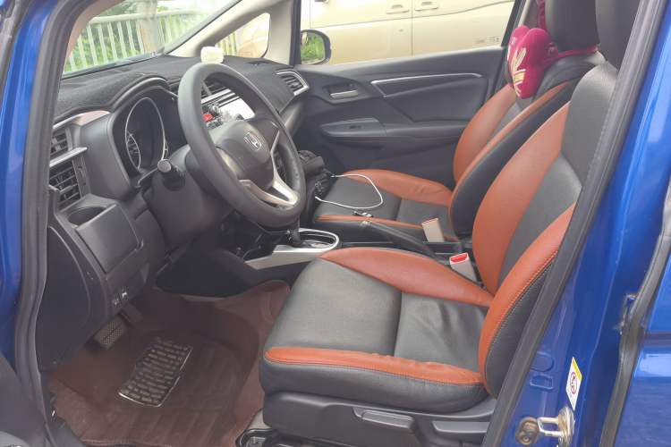 Used Honda Fit 2016 1.5L EX CVT Elite Edition Left Front Seat