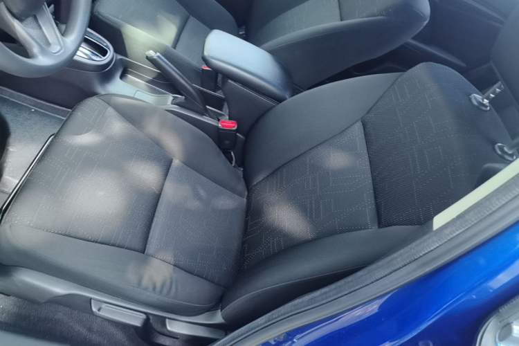 Used Honda Fit 2016 1.5L LX CVT Comfort Model Left Front Seat