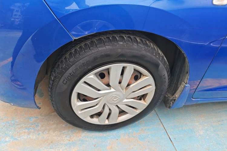 Used Honda Fit 2016 1.5L LXS CVT Comfort Sunroof Version Left Front Wheel Hub