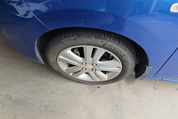 Used Honda Fit 2016 1.5L LXS CVT Comfort Sunroof Version Left Front Wheel Hub