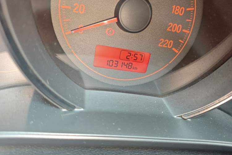 Used Honda Fit 2016 1.5L LX Manual Comfort Model Odometer Close Up