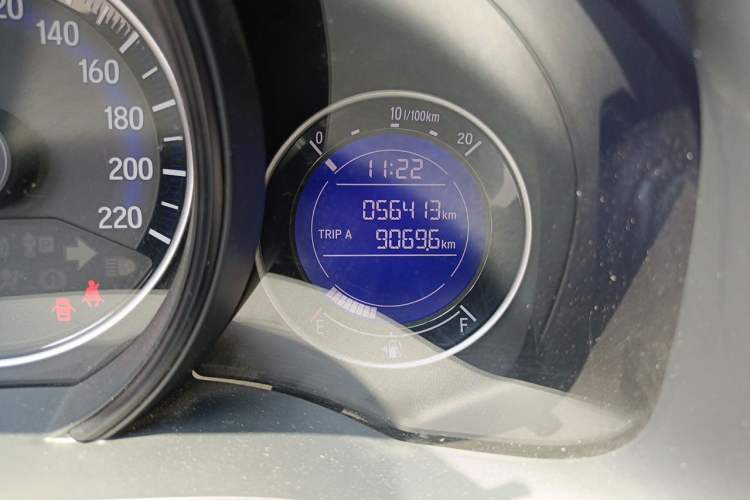 Used Honda Fit 2016 1.5L LXS CVT Comfort Sunroof Version Odometer Close Up