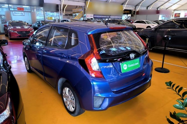 Used Honda Fit 2016 1.5L LX CVT Comfort Model Rear Left 45 Deg