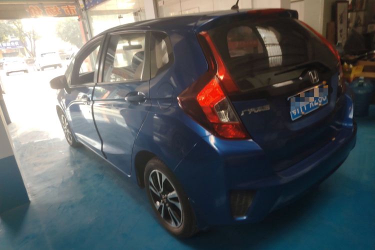 Used Honda Fit 2016 1.5L LX CVT Comfort Model Rear Left 45 Deg