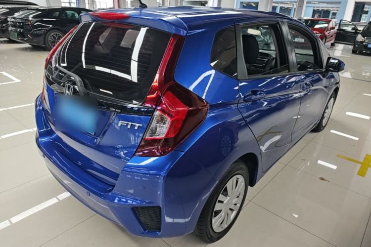 Used Honda Fit 2016 1.5L LXS CVT Comfort Sunroof Version Rear Right 45 Deg