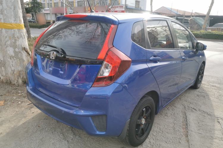 Used Honda Fit 2016 1.5L LXS CVT Comfort Sunroof Version Rear Right 45 Deg