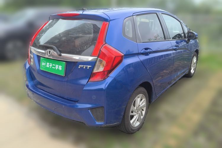 Used Honda Fit 2016 1.5L EX CVT Elite Edition Rear Right 45 Deg
