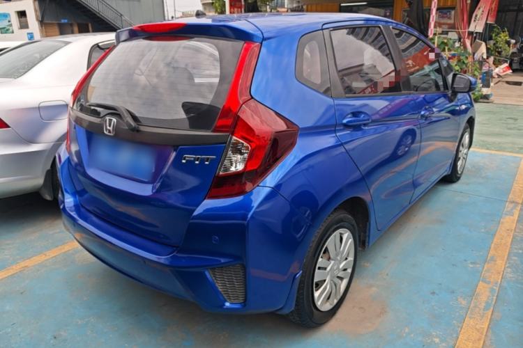 Used Honda Fit 2016 1.5L LXS CVT Comfort Sunroof Version Rear Right 45 Deg