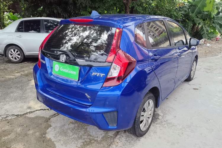 Used Honda Fit 2016 1.5L LX CVT Comfort Model Rear Right 45 Deg