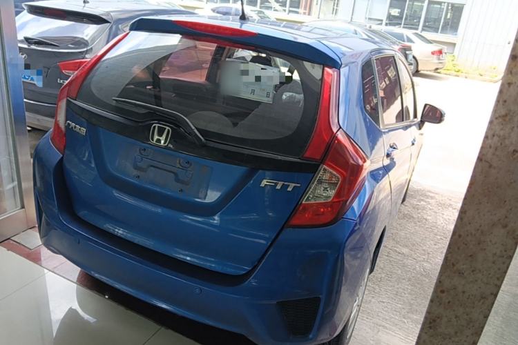 Used Honda Fit 2016 1.5L LXS CVT Comfort Sunroof Version Rear Right 45 Deg