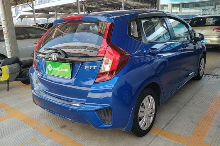 Used Honda Fit 2016 1.5L LXS CVT Comfort Sunroof Version Rear Right 45 Deg