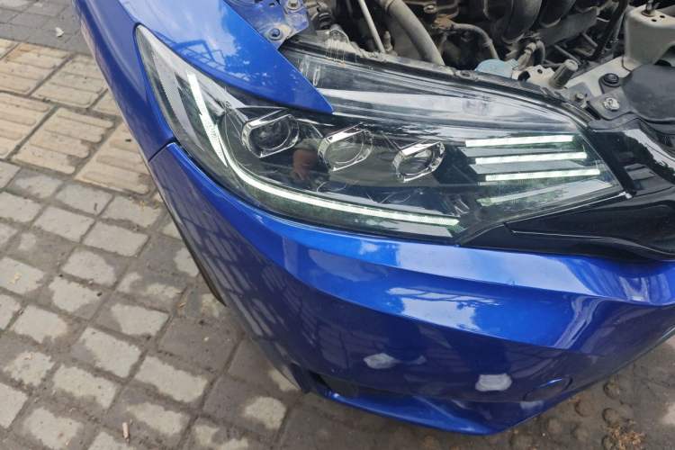 Used Honda Fit 2016 1.5L LX Manual Comfort Model Right Front Headlight