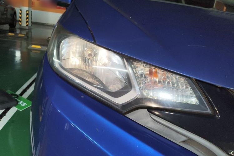 Used Honda Fit 2016 1.5L LX CVT Comfort Model Right Front Headlight