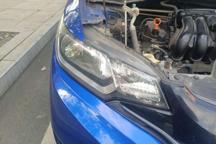 Used Honda Fit 2016 1.5L SES CVT Fashion Sunroof Edition Right Front Headlight