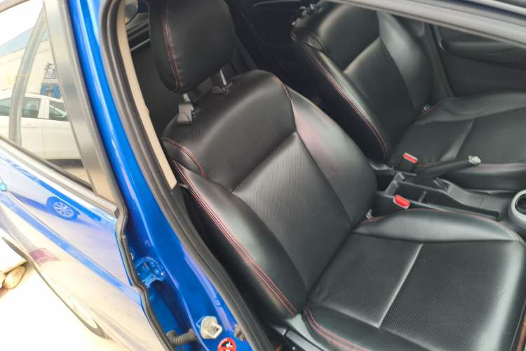 Used Honda Fit 2016 1.5L SE CVT Fashion Model Right Front Seat