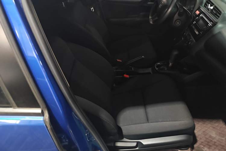Used Honda Fit 2016 1.5L LX CVT Comfort Model Right Front Seat