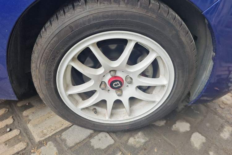 Used Honda Fit 2016 1.5L LX Manual Comfort Model Right Front Wheel Hub