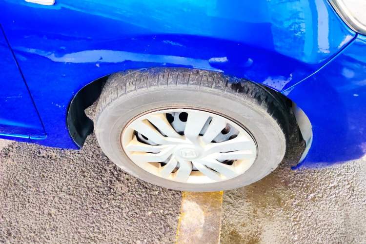 Used Honda Fit 2016 1.5L LX CVT Comfort Model Right Front Wheel Hub